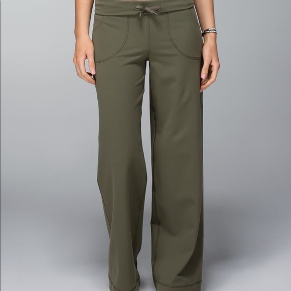 Lululemon Still Pant II *R Fatigue Green - size 2